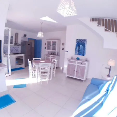 Rosi Apartment Torre Lapillo